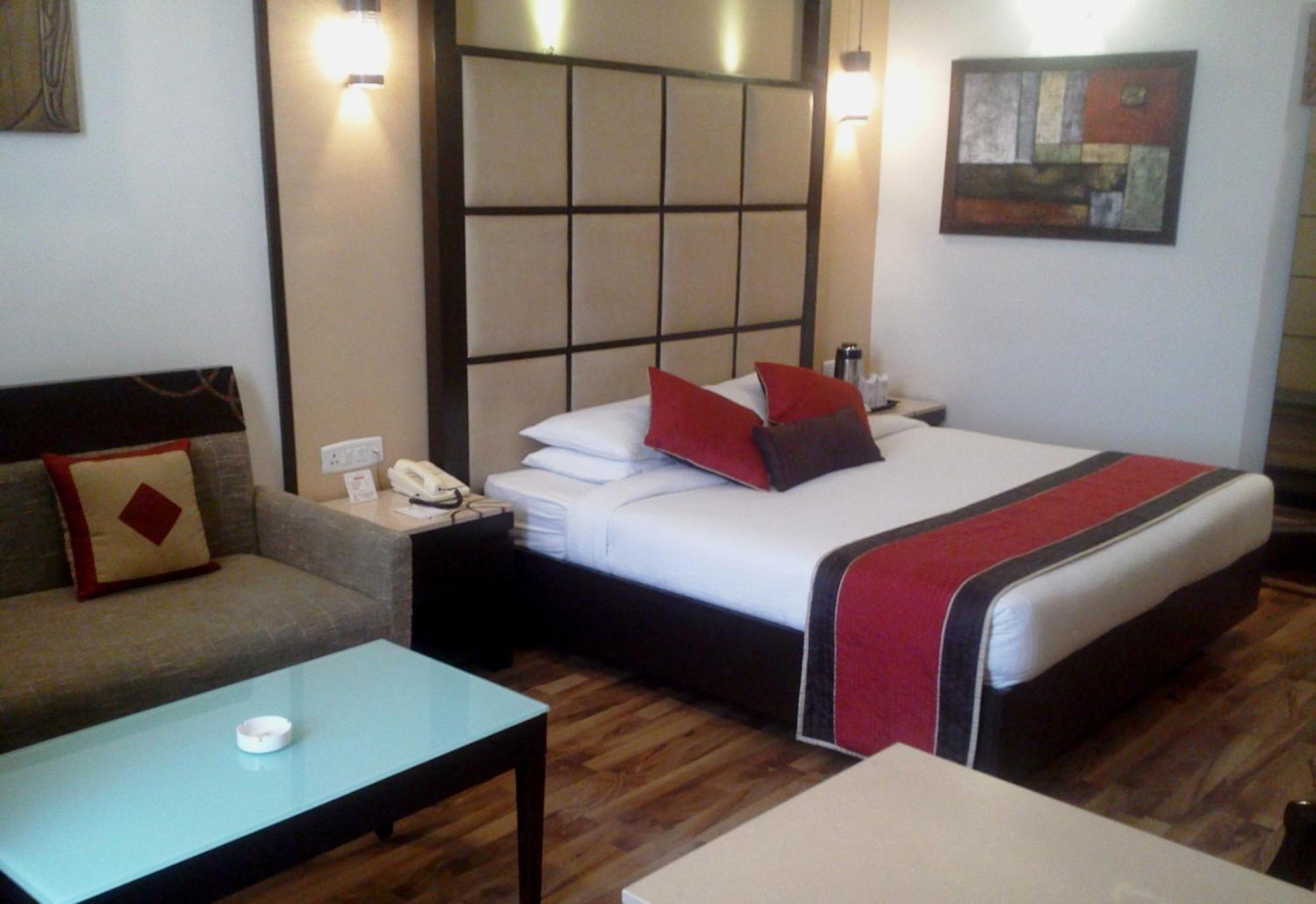 Hotel Maharaja Regency Ludhiana Eksteriør billede