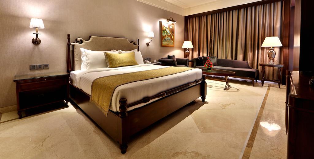 Hotel Maharaja Regency Ludhiana Eksteriør billede