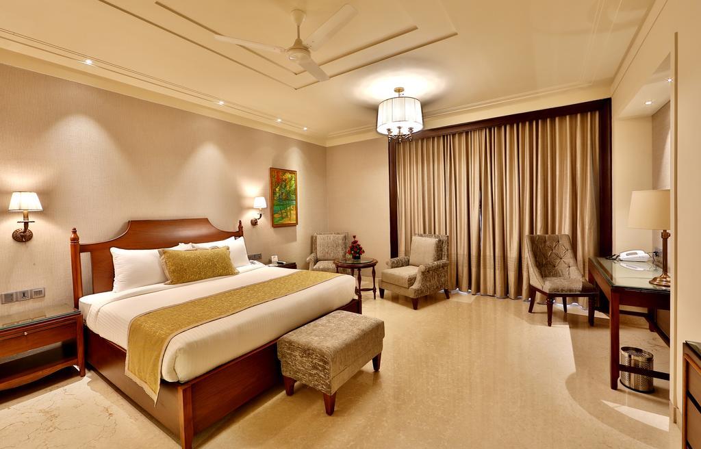 Hotel Maharaja Regency Ludhiana Eksteriør billede