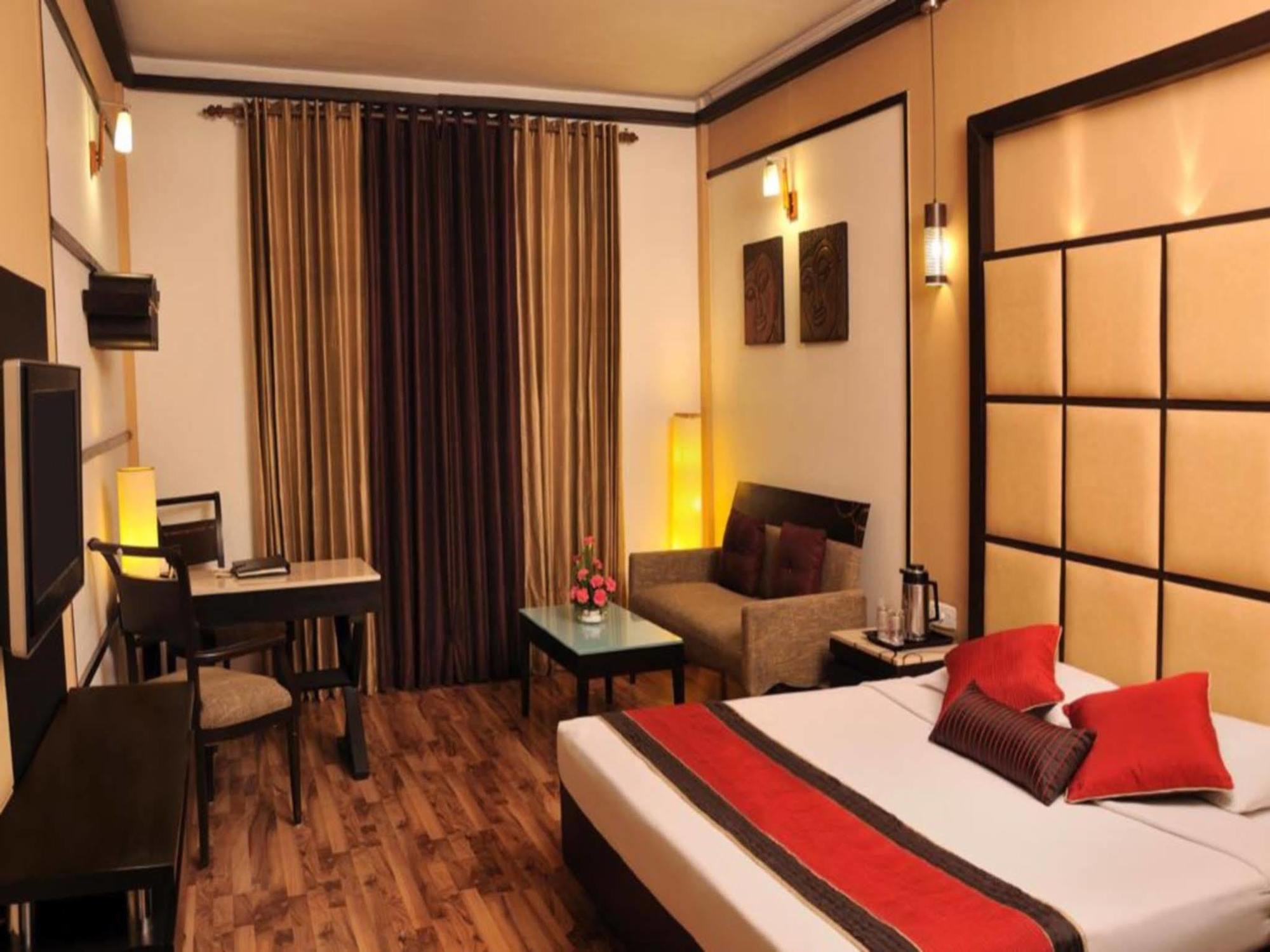 Hotel Maharaja Regency Ludhiana Eksteriør billede